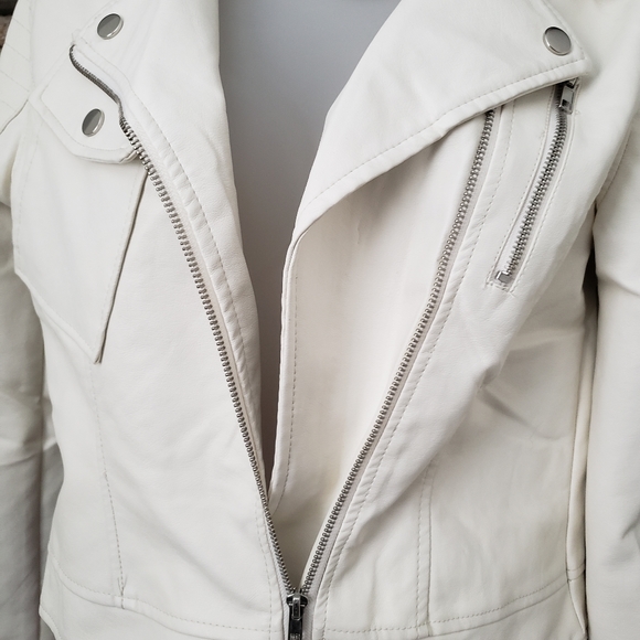 Moto jacket - Picture 3 of 8